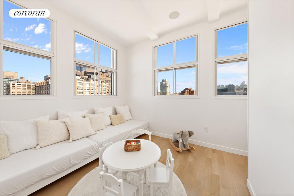 161 Hudson Street, Unit PH9A8B photo 18