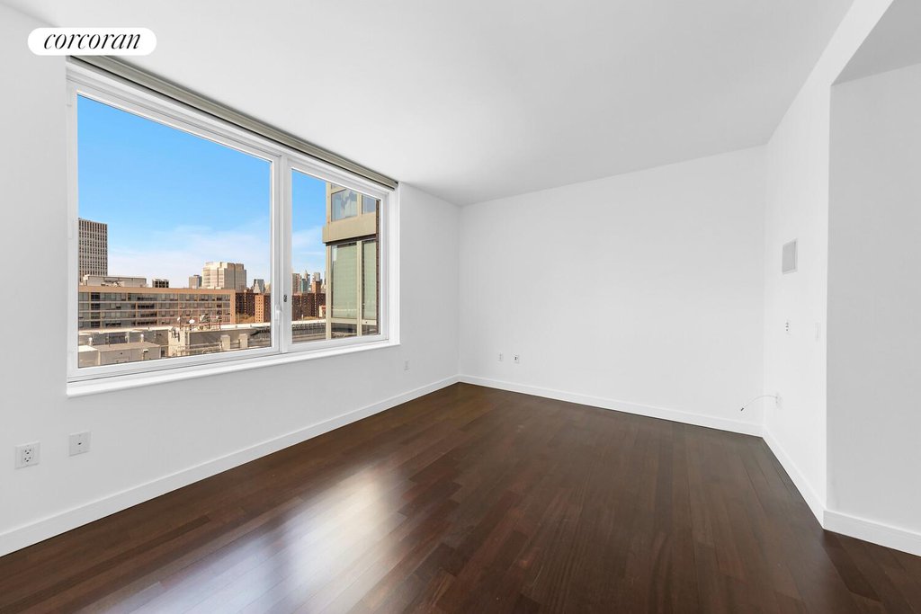 306 Gold Street, Unit 16E photo 4