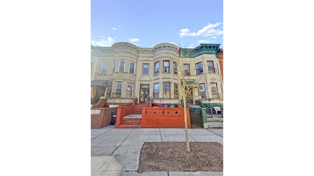 1312 Union Street