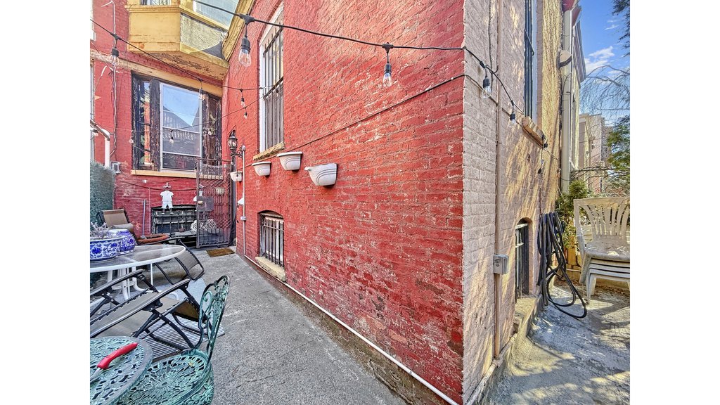 1312 Union Street – For Sale photo 18