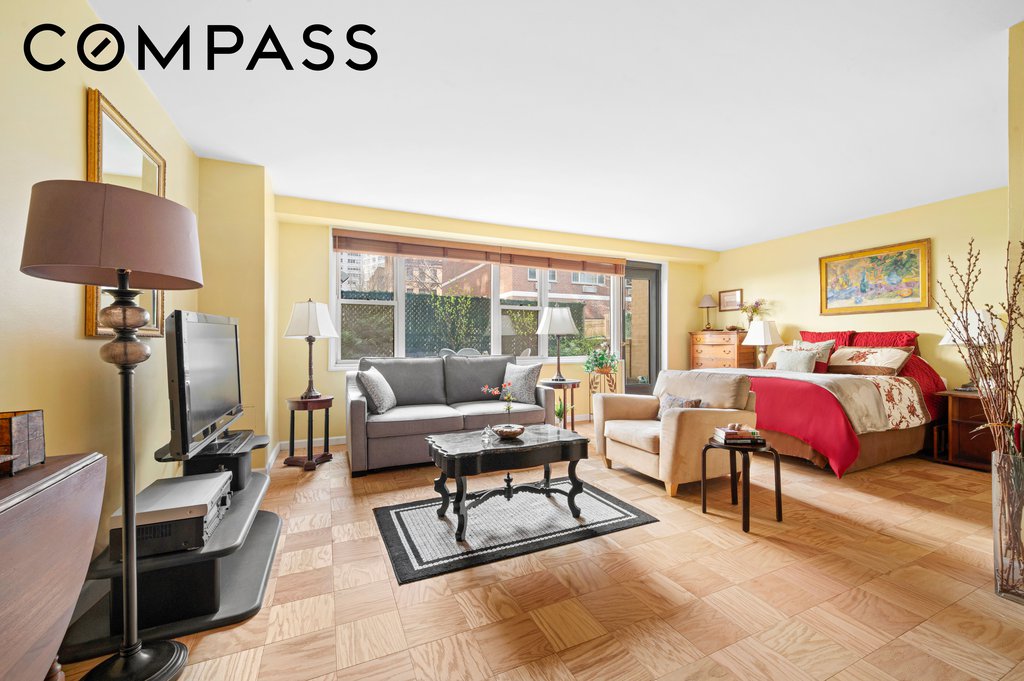 165 West 66th Street, Unit 2R