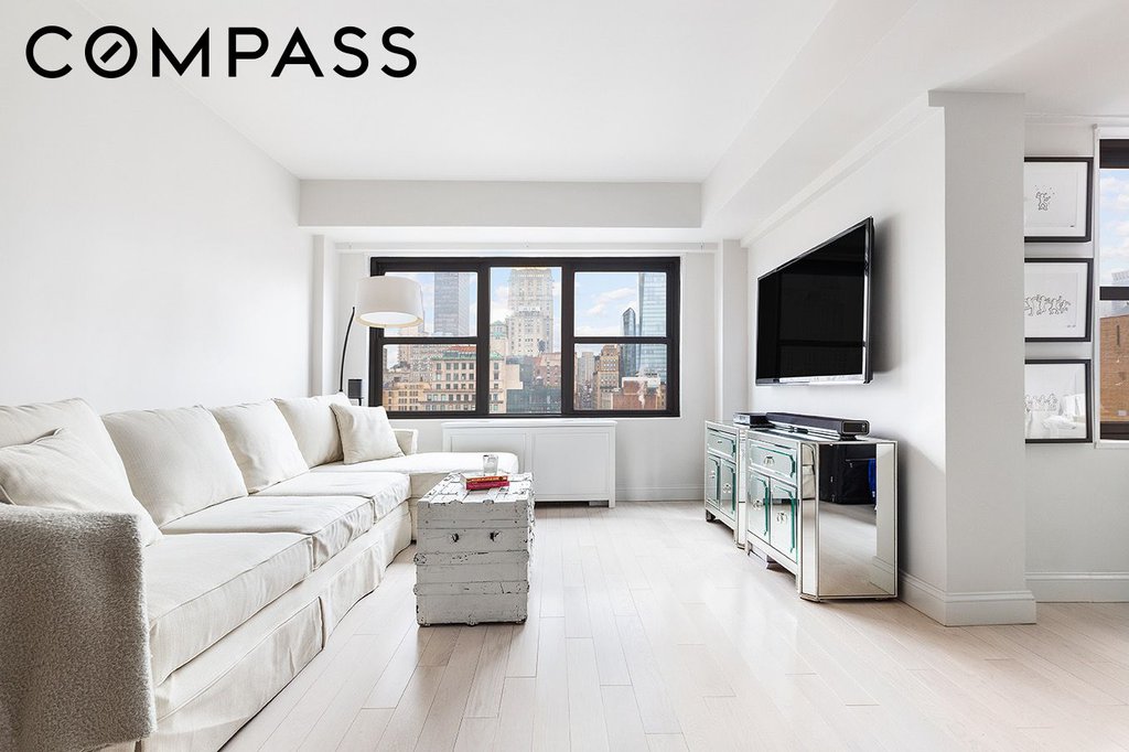 200 East 27th Street, Unit 19C photo 3