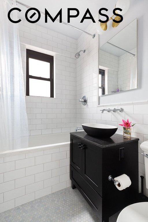 200 East 27th Street, Unit 19C photo 6
