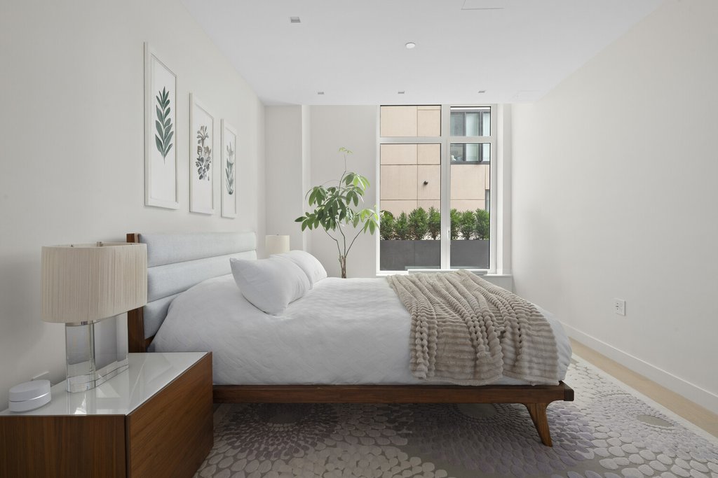 450 Washington Street, Unit TH5 photo 8