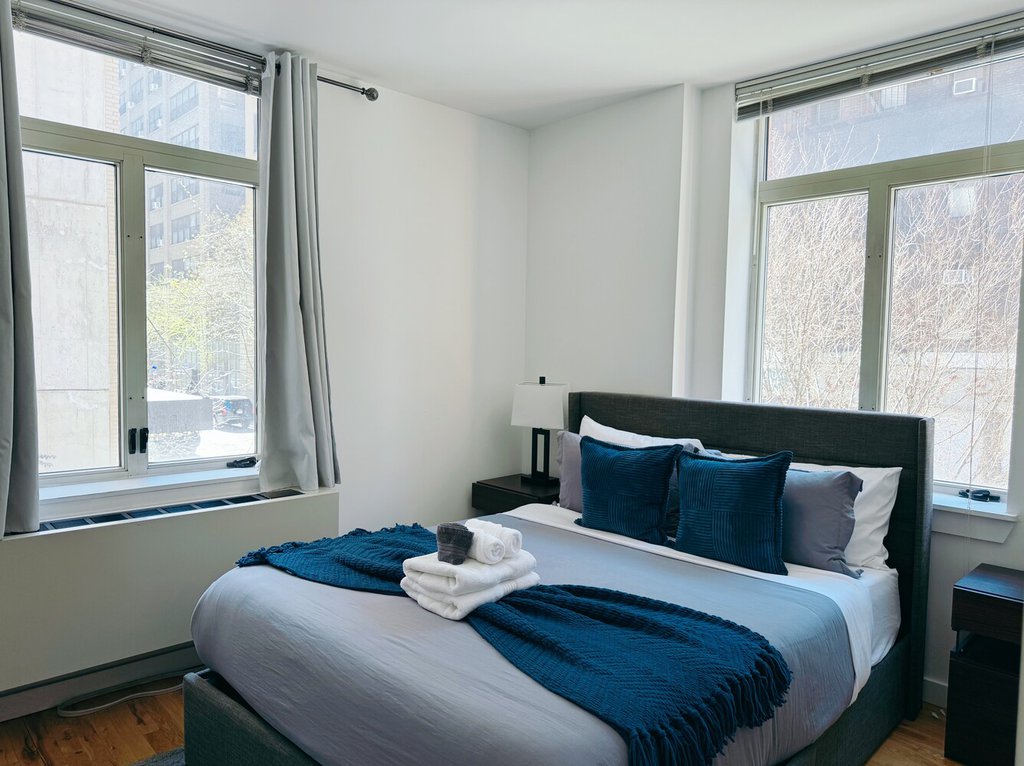 502 Ninth Avenue, Unit 2B photo 3
