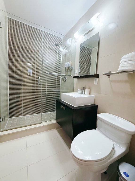 502 Ninth Avenue, Unit 2B photo 5
