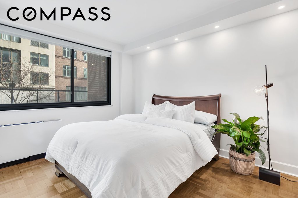 40 East 80th Street, Unit 2C photo 4