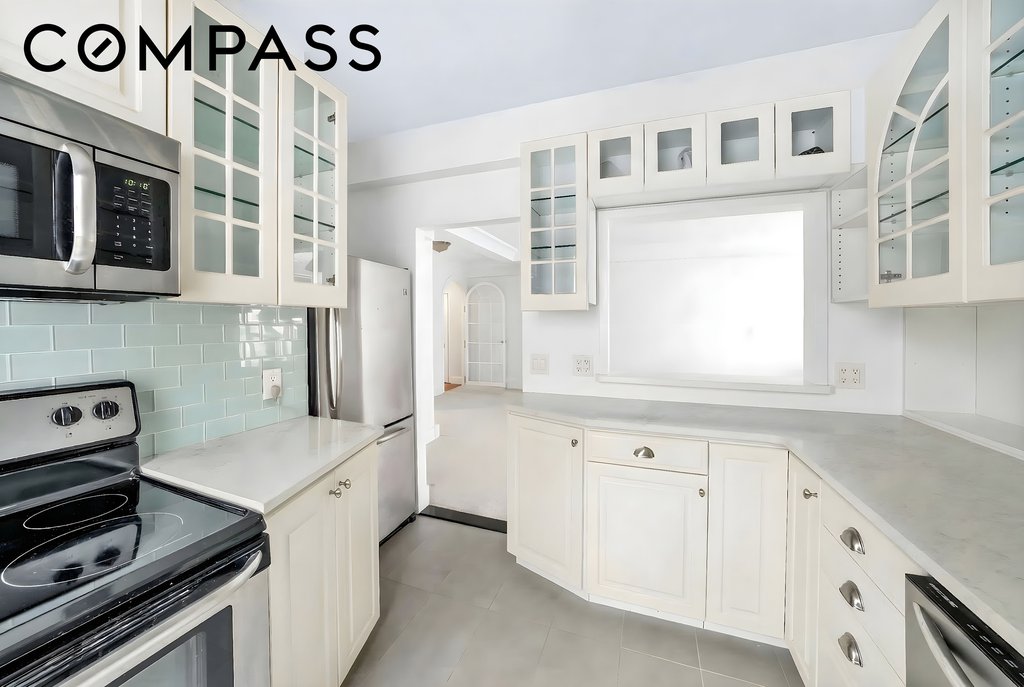 2 Tudor City Place, Unit 5HN photo 8