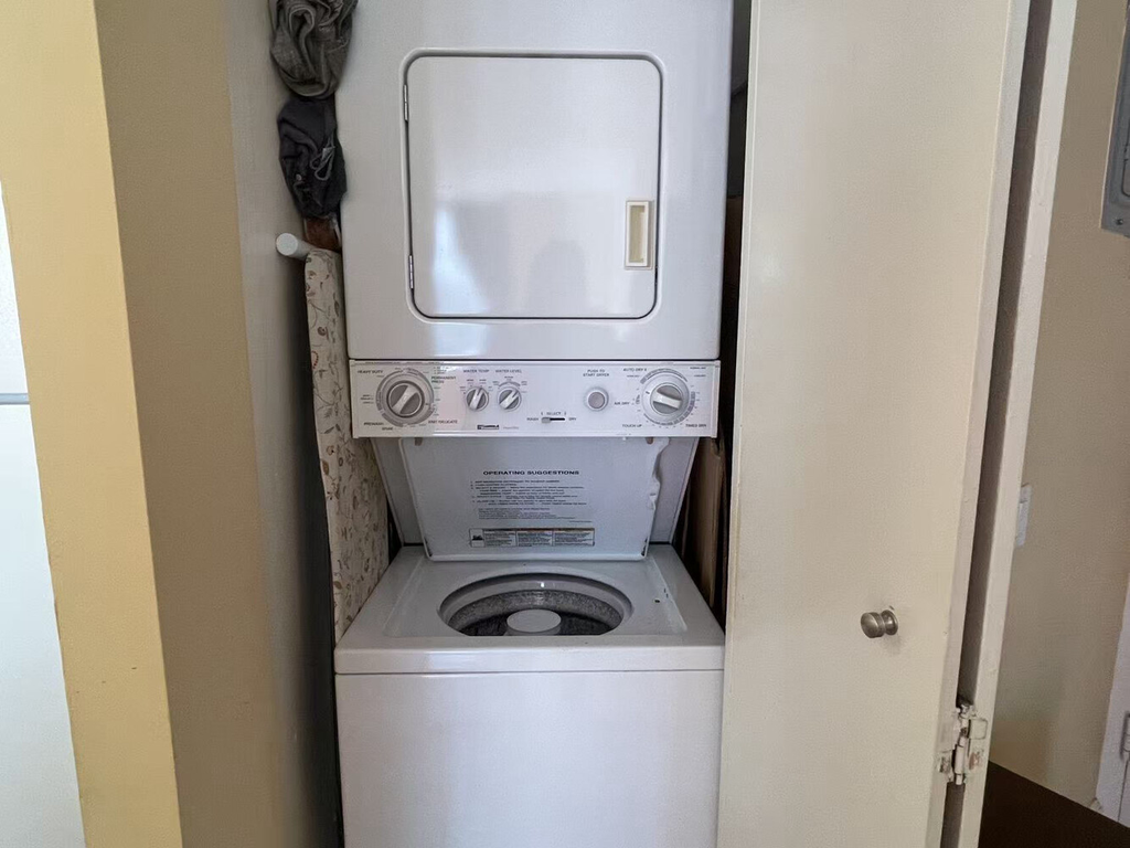 21 South End Avenue, Unit 333 photo 3