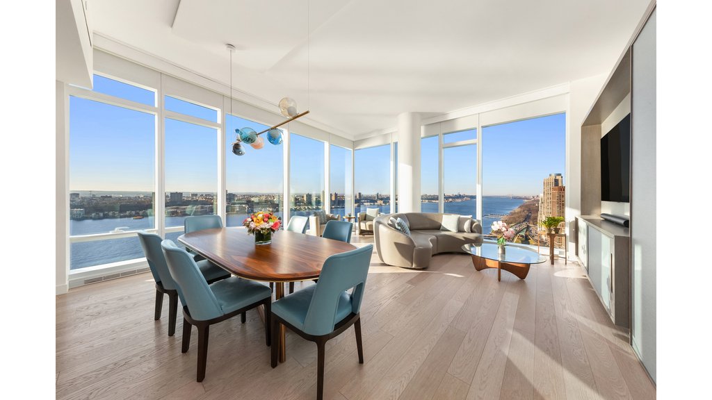 30 Riverside Boulevard, Unit 36B