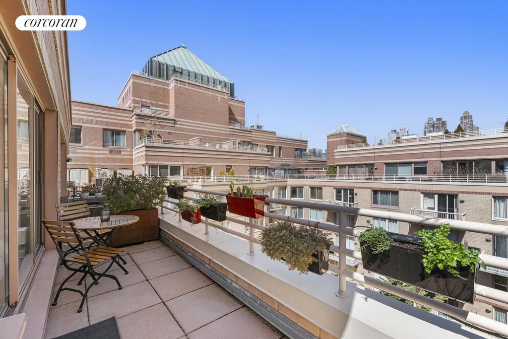 393 West 49th Street, Unit 5CC photo 5