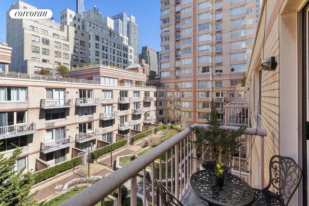 393 West 49th Street, Unit 5CC photo 8