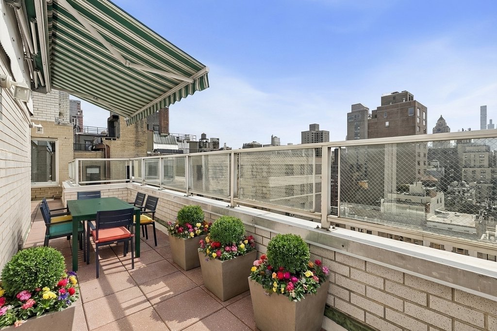 8 East 83rd Street, Unit 14C