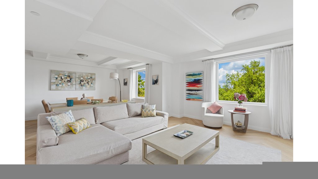 160 Central Park South, Unit 401