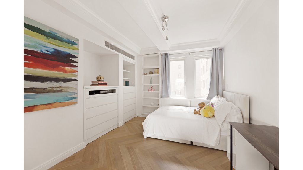 160 Central Park South, Unit 401 photo 12