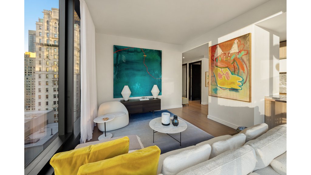 125 Greenwich Street, Unit 32D photo 2