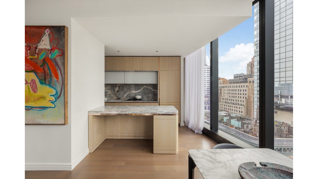 125 Greenwich Street, Unit 32D photo 3