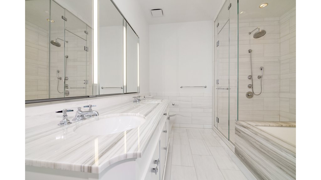 30 Park Place, Unit 62D photo 5