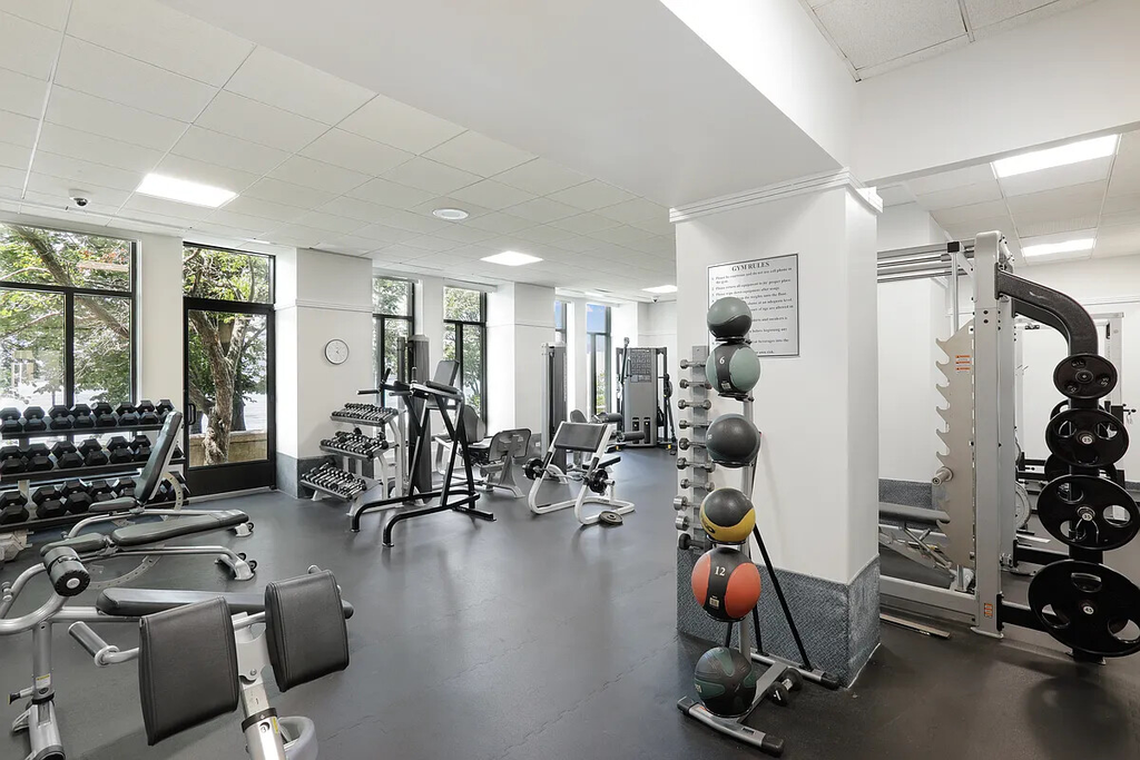 380 Rector Place, Unit 23G photo 8