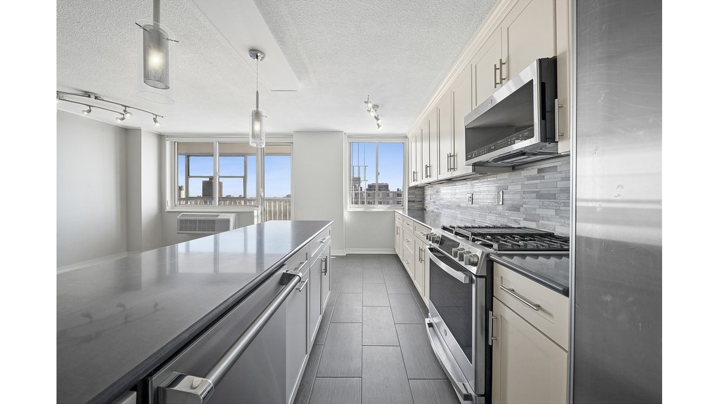 118-17 Union Turnpike, Unit 21K