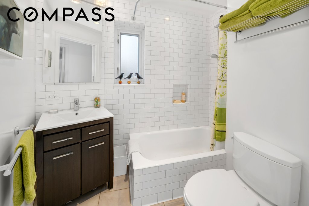 314 East 41st Street, Unit PH2B photo 7