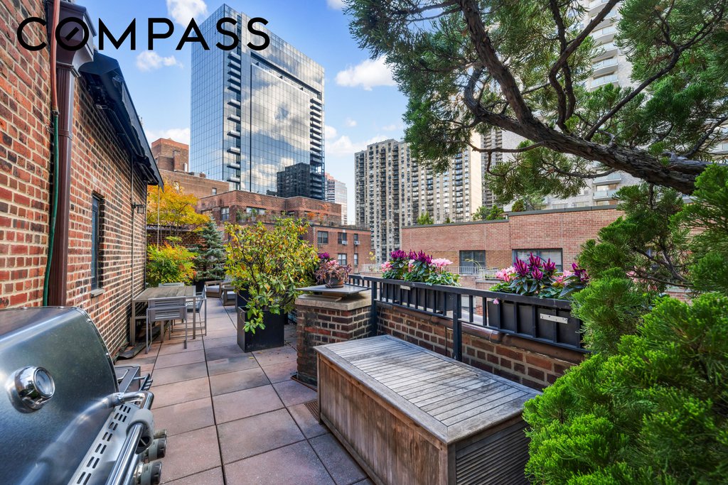 314 East 41st Street, Unit PH2B photo 11