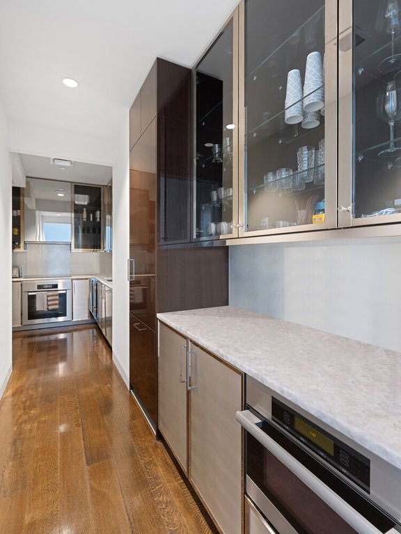20 West 53rd Street, Unit 22A photo 5