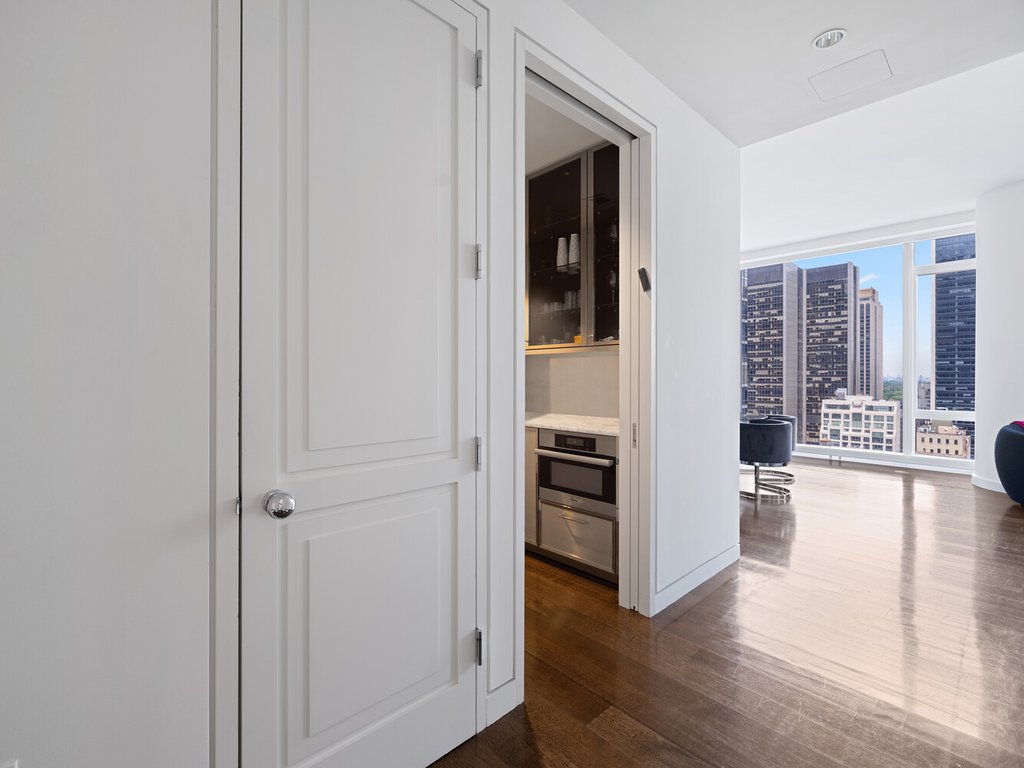 20 West 53rd Street, Unit 22A photo 7