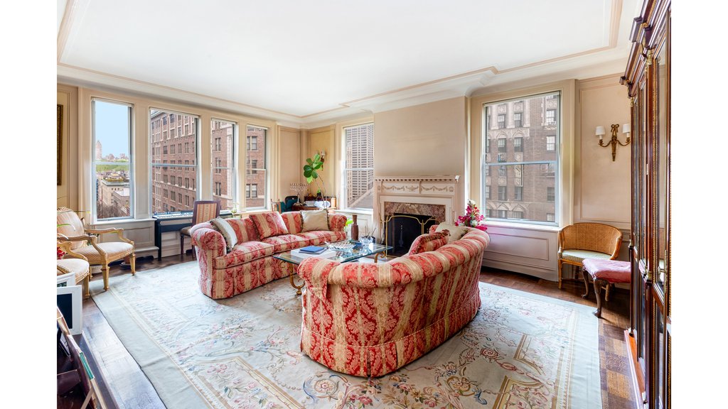 875 Park Avenue, Unit 11B