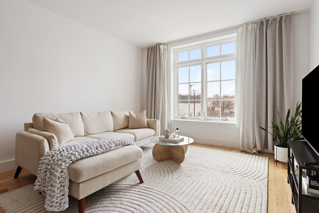 627 Dekalb Avenue, Unit 3A photo 3