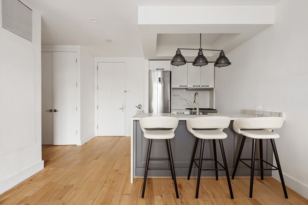 627 Dekalb Avenue, Unit 3A photo 4