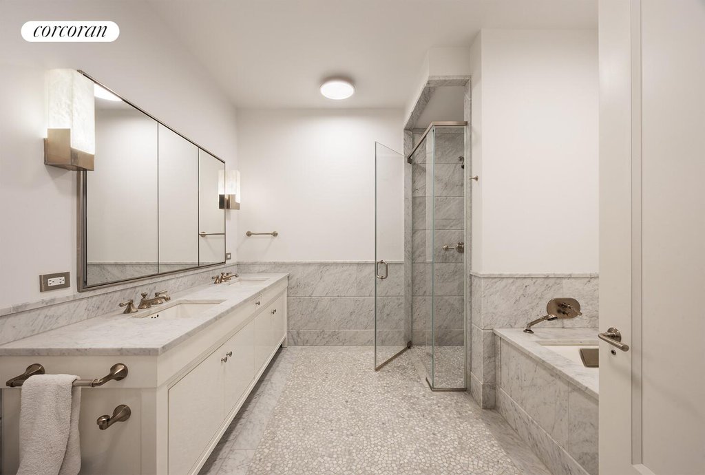 10 Madison Square West, Unit 8G photo 9