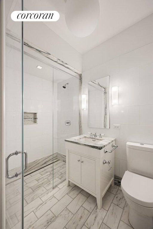 10 Madison Square West, Unit 8G photo 12