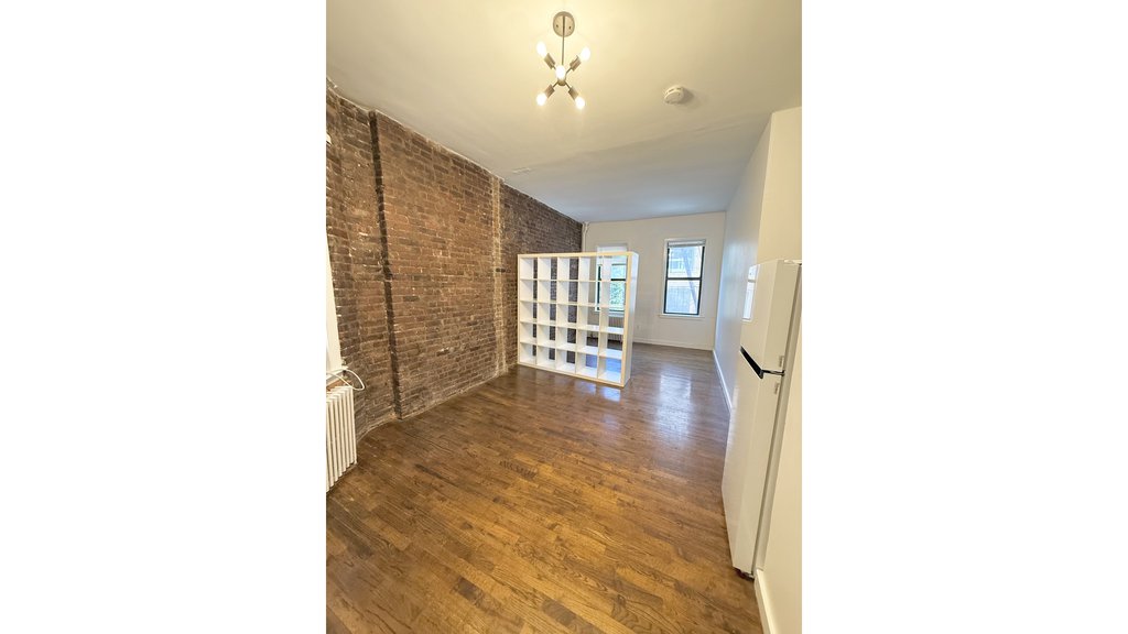 110 Thompson Street, Unit 4C