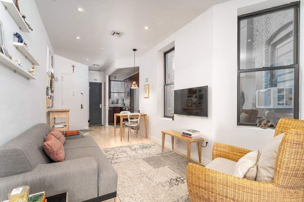 2072 Frederick Douglass Boulevard, Unit 5C photo 4