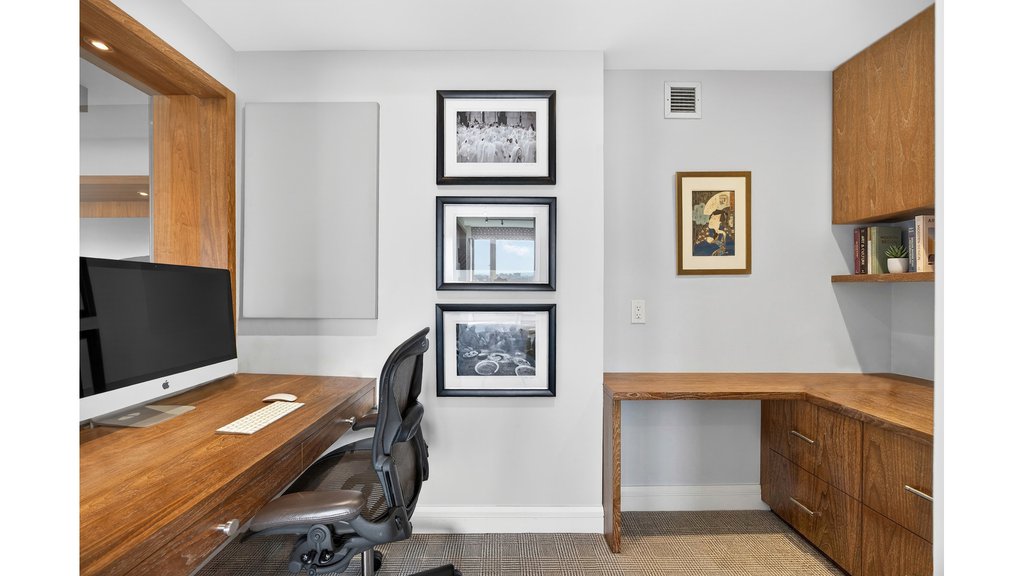240 Riverside Boulevard, Unit 27A photo 14