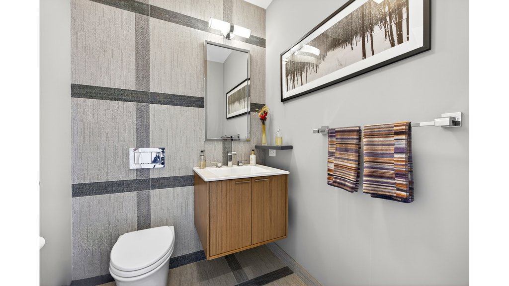 240 Riverside Boulevard, Unit 27A photo 28