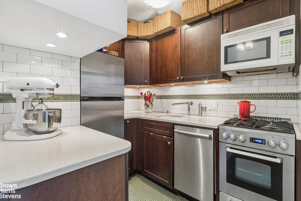 66 Madison Avenue, Unit 12B photo 3