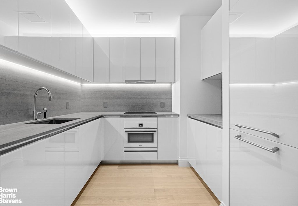 1 Wall Street, Unit 1805 photo 6