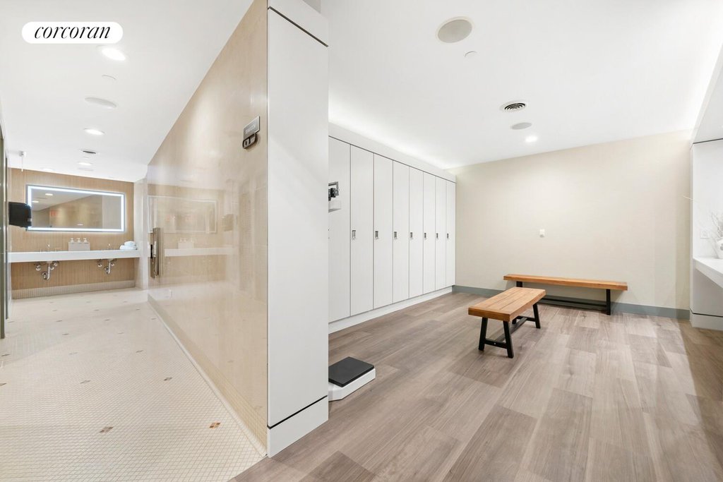 845 United Nations Plaza, Unit 5C photo 19