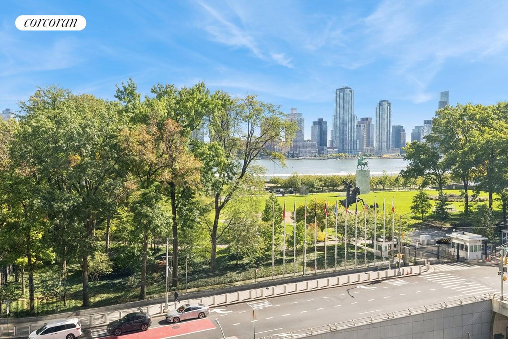 845 United Nations Plaza, Unit 5C photo 10