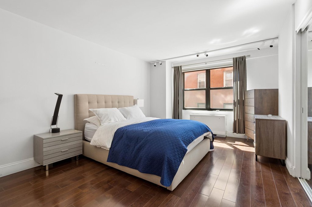 200 East 27th Street, Unit 5B photo 5