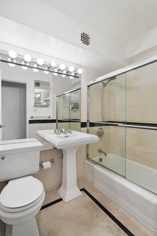 200 East 27th Street, Unit 5B photo 7