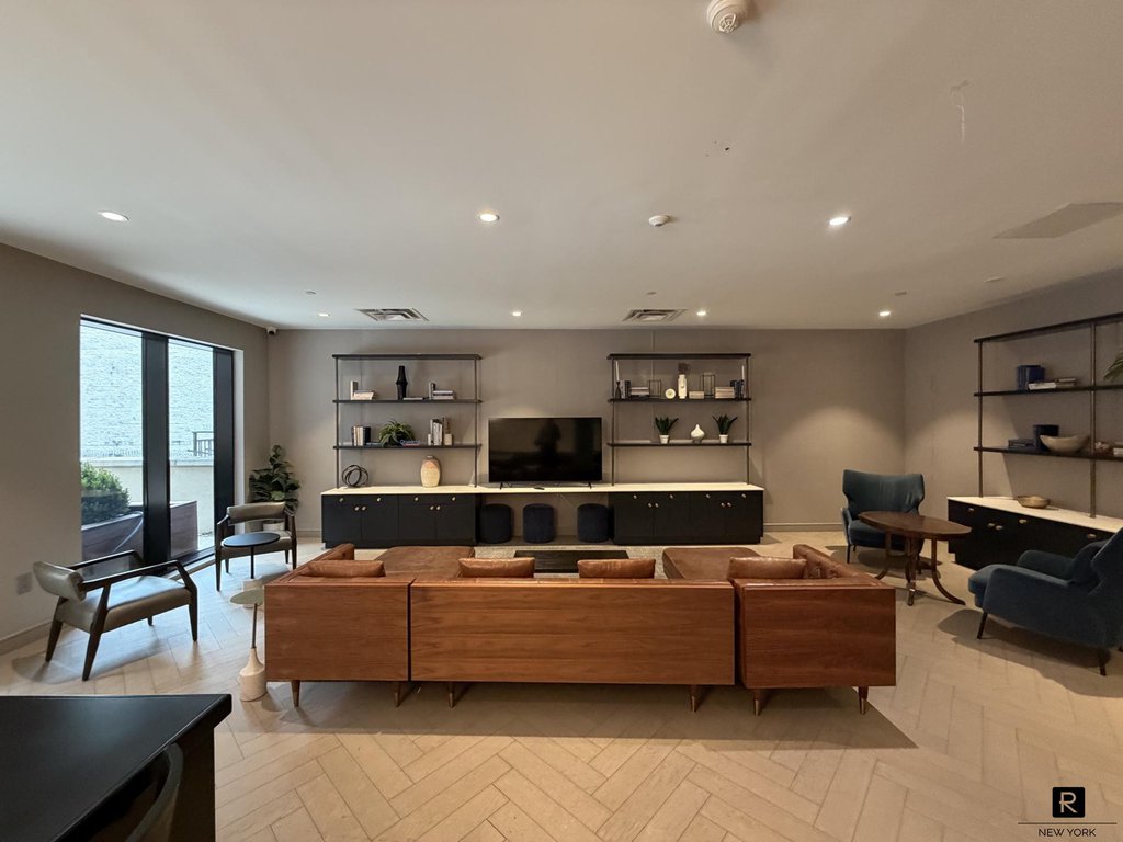 107-06 Queens Boulevard, Unit 9E photo 17