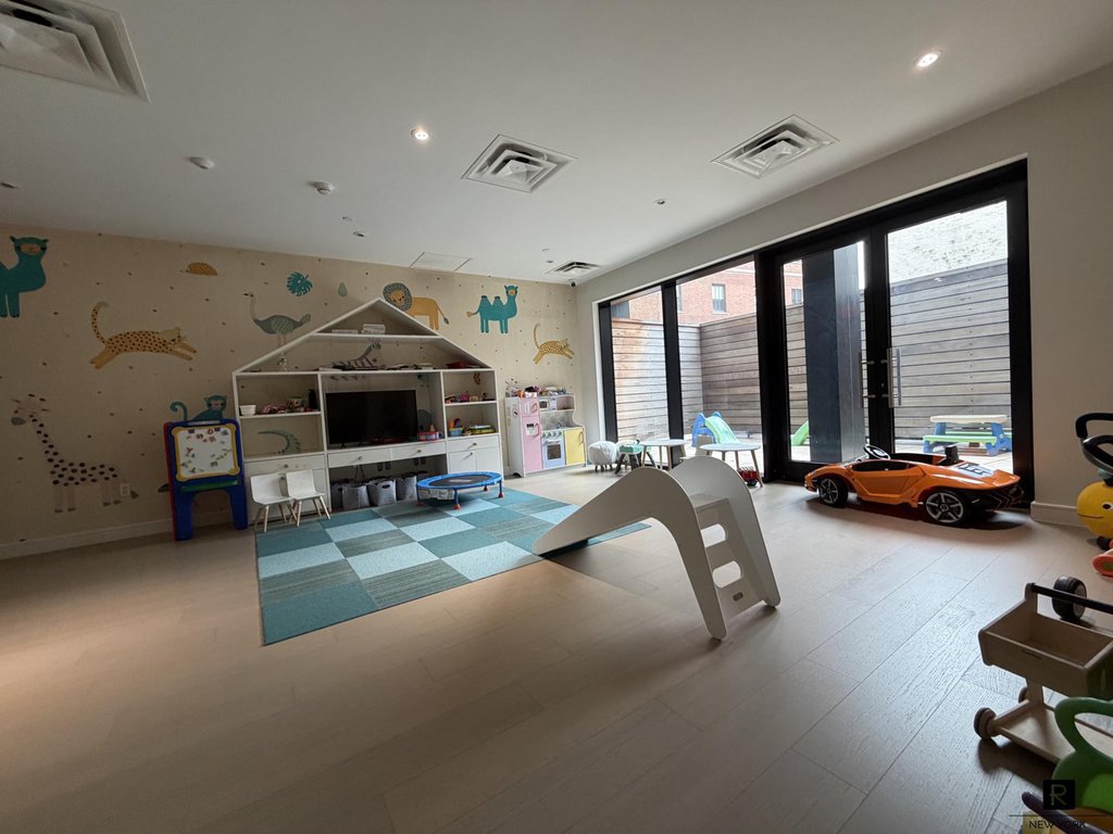 107-06 Queens Boulevard, Unit 9E photo 21