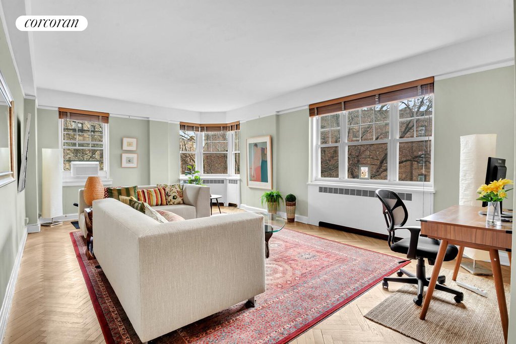 120 Cabrini Boulevard, Unit 44 photo 4