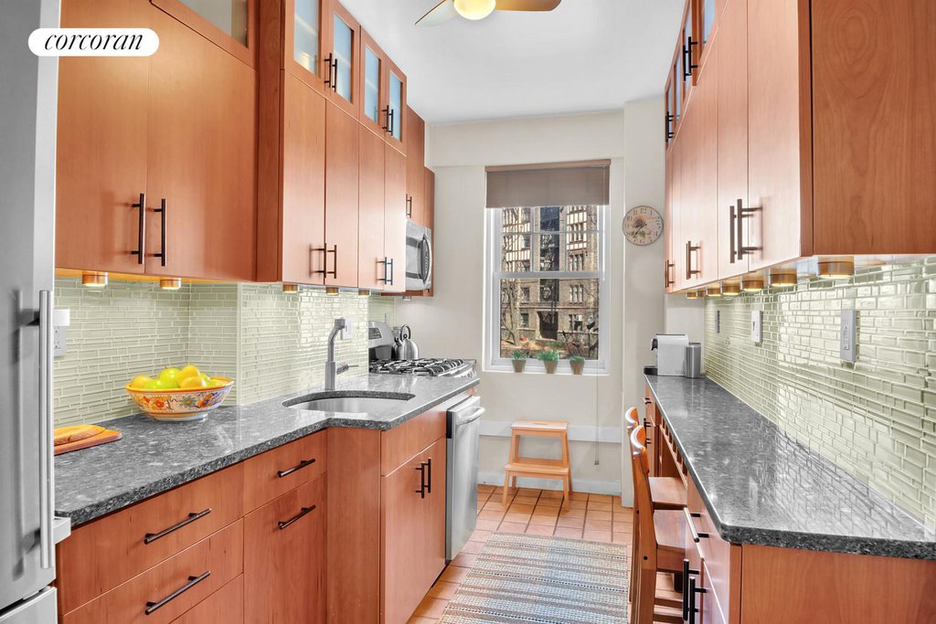 120 Cabrini Boulevard, Unit 44 photo 8