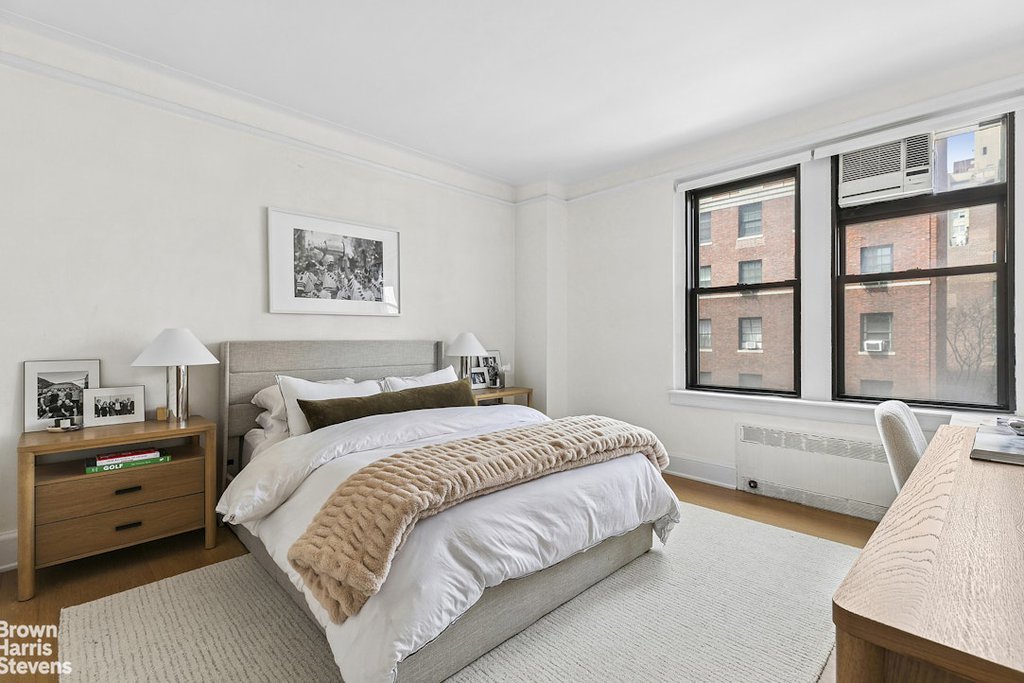 136 East 36th Street, Unit 7C photo 4