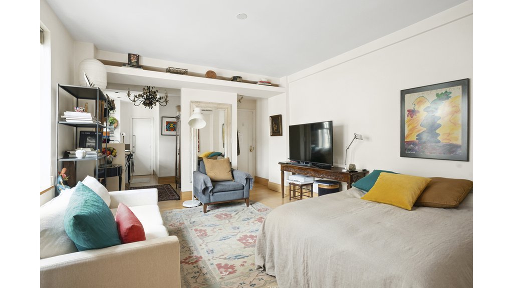 269 West 72nd Street, Unit 16D photo 2