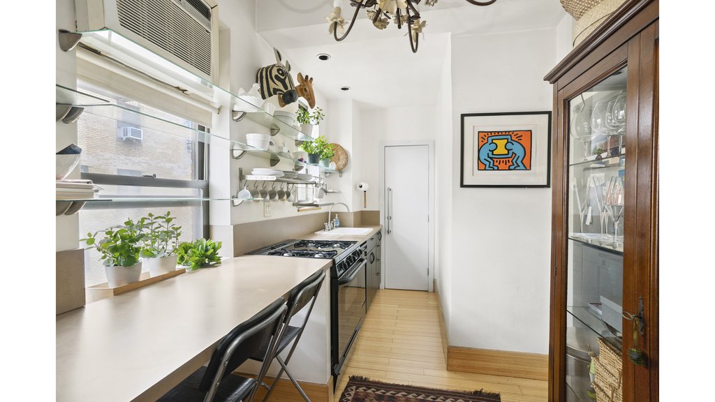 269 West 72nd Street, Unit 16D photo 3